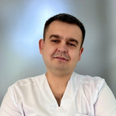 Лесик Роман Владимирович, стоматолог-хирург