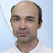 Зинатуллин Рустам Хамитович, стоматолог-терапевт