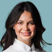 Юсупова Алина Флюровна, стоматолог-терапевт