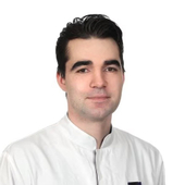 Дякив Артем Дмитриевич, хирург