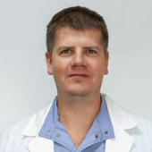 Старченков Денис Константинович, ортопед