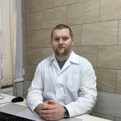 Ефремов Евгений Вениаминович, ортопед