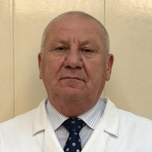 Дзуцев Юрий Владимирович, стоматолог-хирург