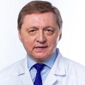 Парилов Виктор Васильевич, стоматолог-хирург
