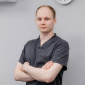 Дегтярев Виктор Леонидович, стоматолог-хирург