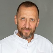 Колесниченко Иван Анатольевич, стоматолог-терапевт