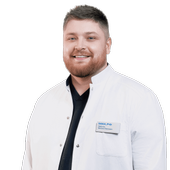 Лабухин Максим Павлович, стоматолог-хирург