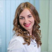 Есаулкова (Сапкова) Анастасия Евгеньевна, стоматолог-терапевт