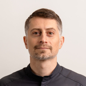 Нурудинов Нурудин Муртазалиевич, стоматолог-терапевт