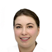 Максимова Анна Вадимовна, стоматолог-терапевт