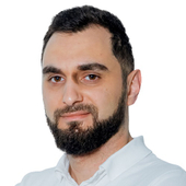 Манасян Феликс Ваникович, стоматолог-терапевт