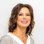 Караваева Ирина Ивановна, врач-косметолог