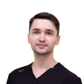 Двойников Андрей Олегович, стоматолог-хирург