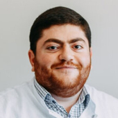 Хачатрян Арамаис Мясникович, офтальмолог