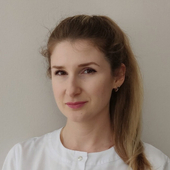 Толощенко Анна Георгиевна, стоматолог-терапевт