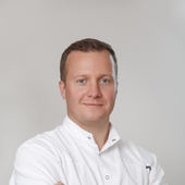 Дзюба Михаил Владимирович, стоматолог-терапевт