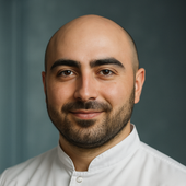 Малкандуев Арсен Азретович, стоматолог-хирург