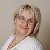 Слюсаренко Наталья Владимировна, стоматолог-терапевт