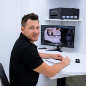 Ерёменко Денис Павлович, стоматолог-ортопед