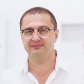 Озерников Олег Владимирович, стоматолог-ортопед