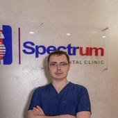 Баженов Петр Леонидович, стоматолог-ортопед