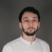 Айбазов Марат Муратович, стоматолог-хирург