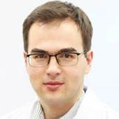 Бронштейн Дмитрий Александрович, стоматолог-хирург