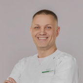 Максименко Денис Сергеевич, пародонтолог