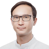 Гурьянов Юрий Андреевич, врач-косметолог