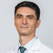 Гузалов Павел Иркинович, мануальный терапевт