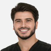 Ваниев Борис Мирабович, стоматолог-хирург