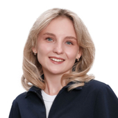 Симакова Анастасия Викторовна, стоматолог-терапевт