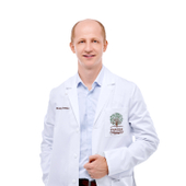 Лавриненко Максим Николаевич, хирург