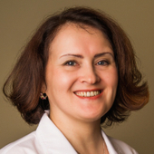 Толстых Анжелика Александровна, стоматолог-терапевт