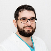 Яхяев Эмиль Захидович, хирург