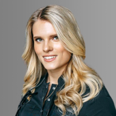 Букина Алина Владимировна, стоматолог-терапевт