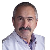 Бадертдинов Ильяс Гаязович, стоматолог-терапевт