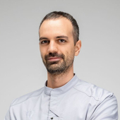 Хинчагов Хетаг Олегович, стоматолог-хирург