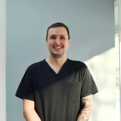 Лукин Виктор Владимирович, стоматолог-хирург