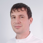 Данилюк Дмитрий Александрович, стоматолог-хирург