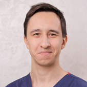 Сафиулин Дамир Раулевич, стоматолог-хирург