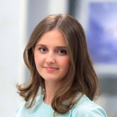 Устинова Екатерина Вадимовна, стоматолог-терапевт