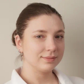 Хохлова Алёна Александровна, стоматолог-эндодонт