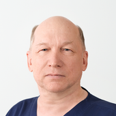 Кобзев Евгений Владимирович, стоматолог-терапевт