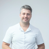 Кащук Артём Олегович, стоматолог-ортопед