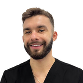 Соснин Евгений Игоревич, стоматолог-терапевт