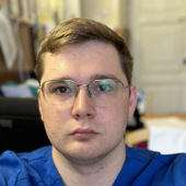 Ратников Иван Сергеевич, стоматолог-хирург