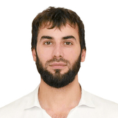 Умаев Магомед Аднанович, стоматолог-терапевт