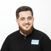 Алиханов Алихан Гусейнович, стоматолог-хирург