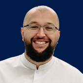 Хасанов Озаршох Синобоевич, стоматолог-терапевт